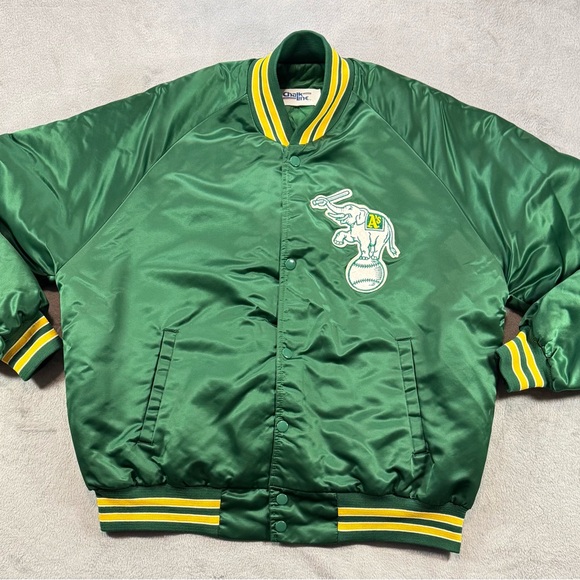Chalk Line Other - Rare 80’s 90’s Oakland A’s Chalk Line Satin Jacket Size L Spellout Quilted Lined